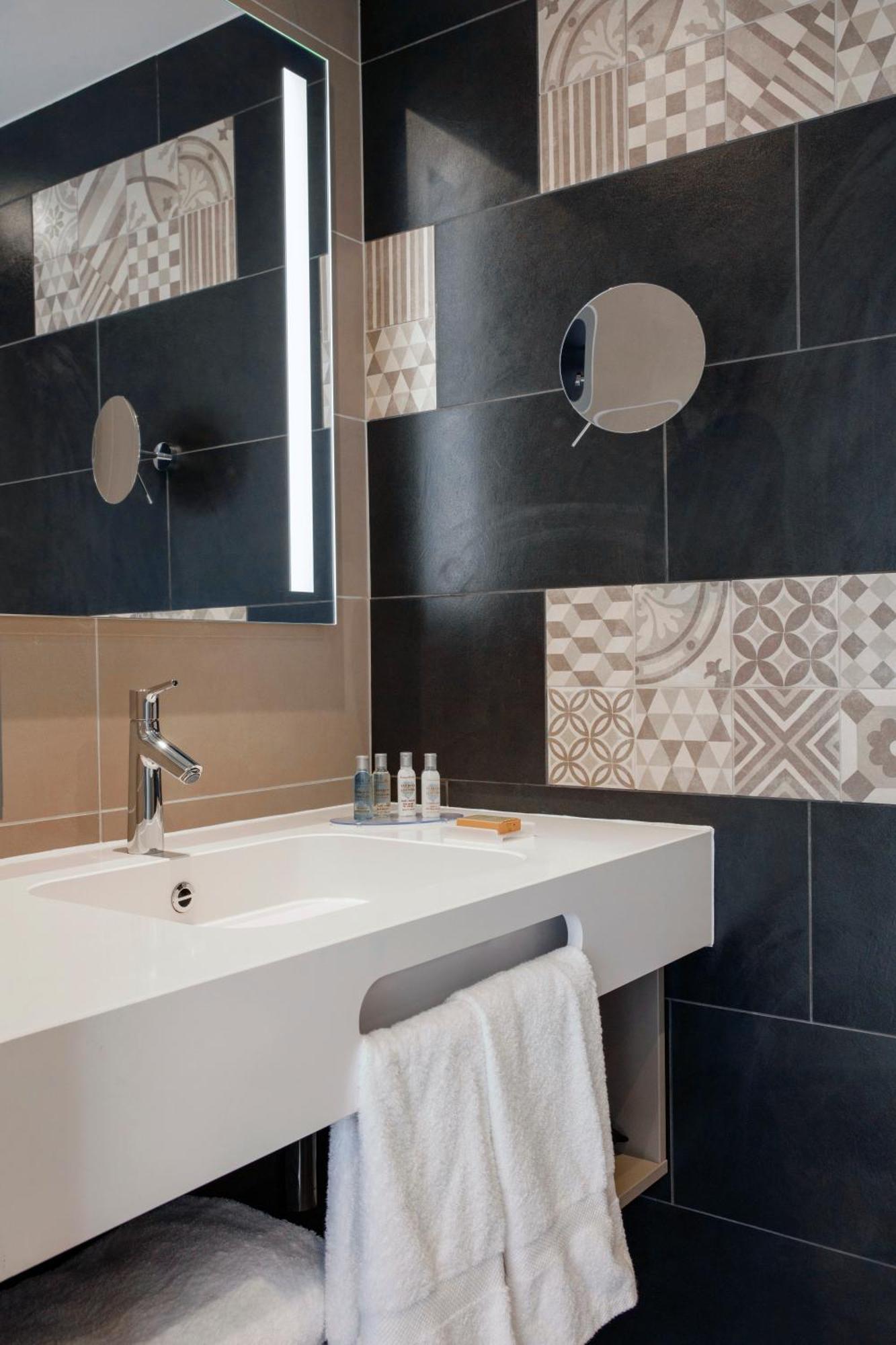 Hilton Garden Paris Massy 4*